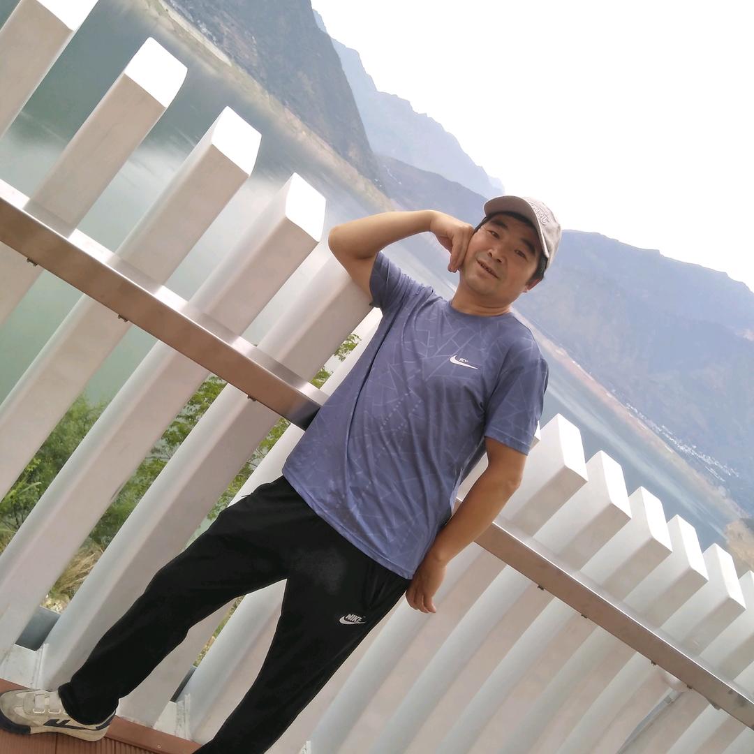 曾经的洗车哥