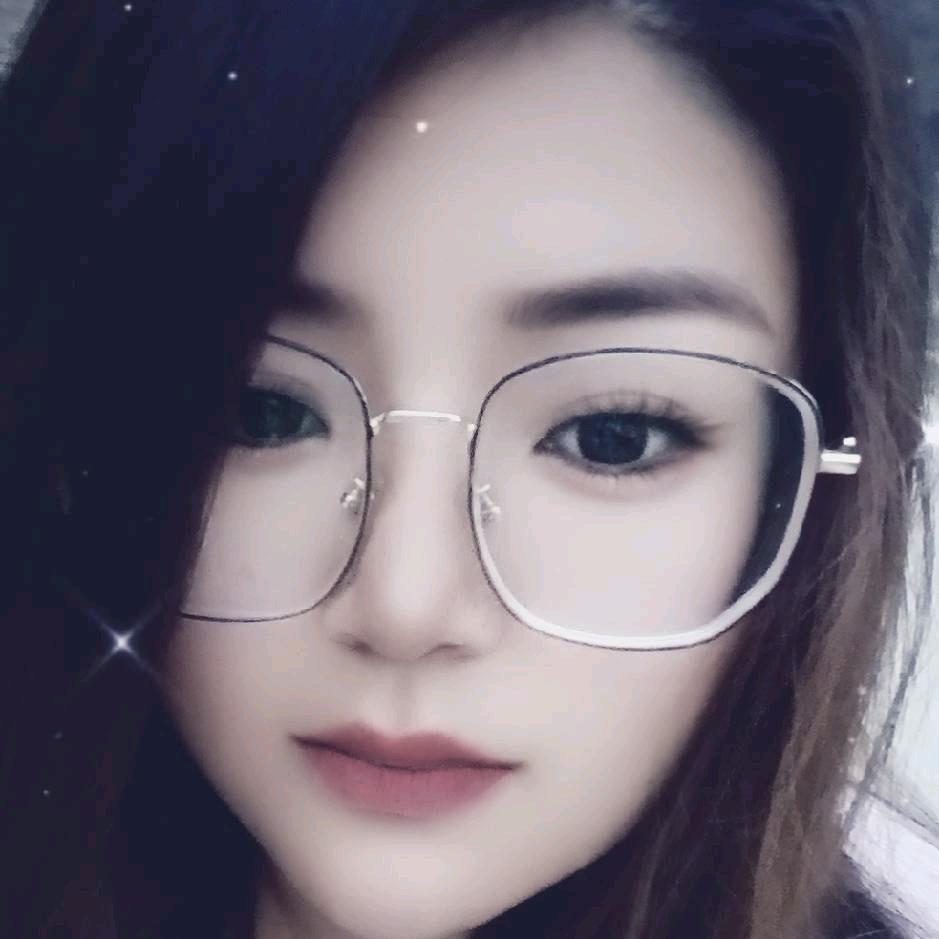叼着烟的萍妹