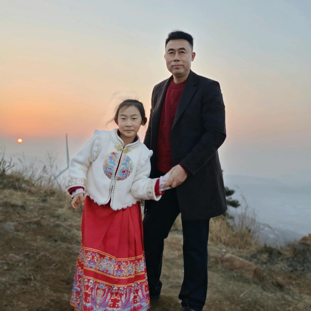 五莲佳正烧烤哥