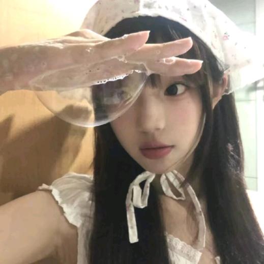 我不饿 ︎ ︎ ︎ ︎ ︎