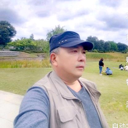 都市:《锅庄舞》