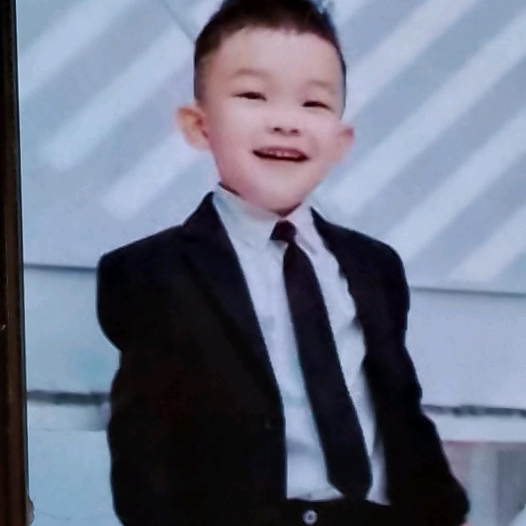 幸福快乐平安一家人