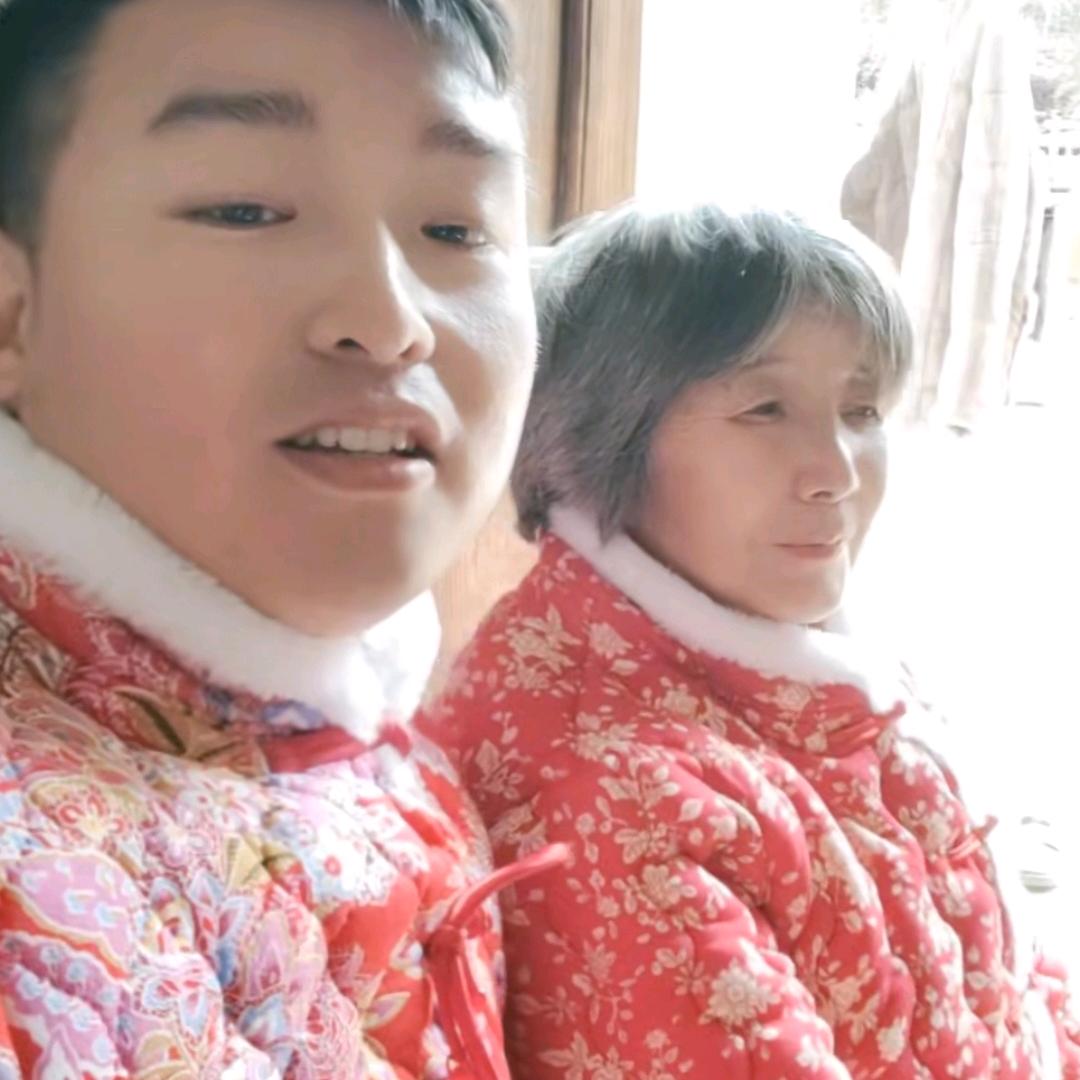 超超和奶奶