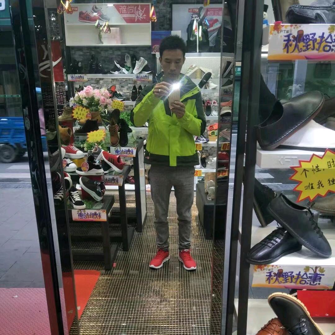☔林哥哥80后☔