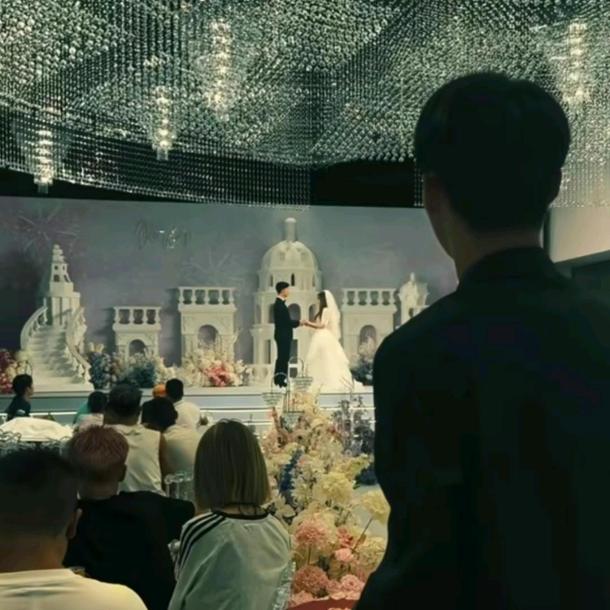 遠赴人間驚鴻宴.