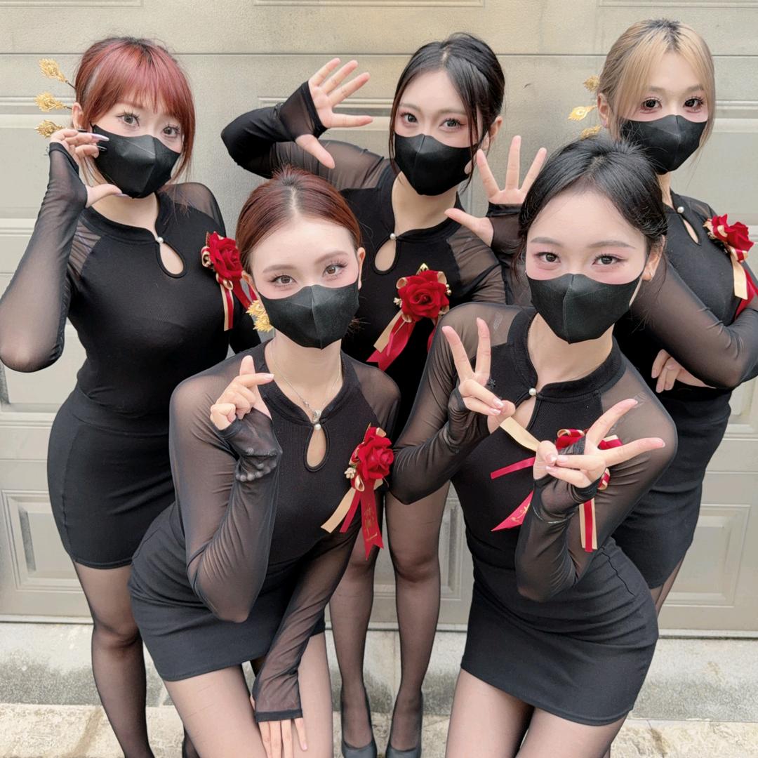 伴娘团-精灵学妹