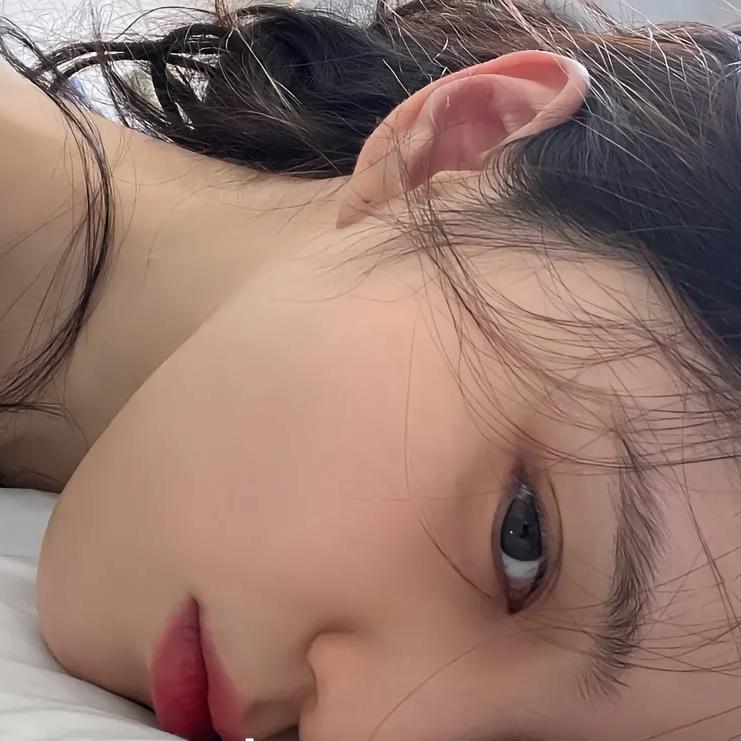 会打瞌睡的月亮