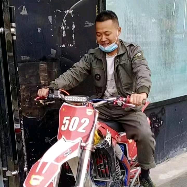 黑皮皮