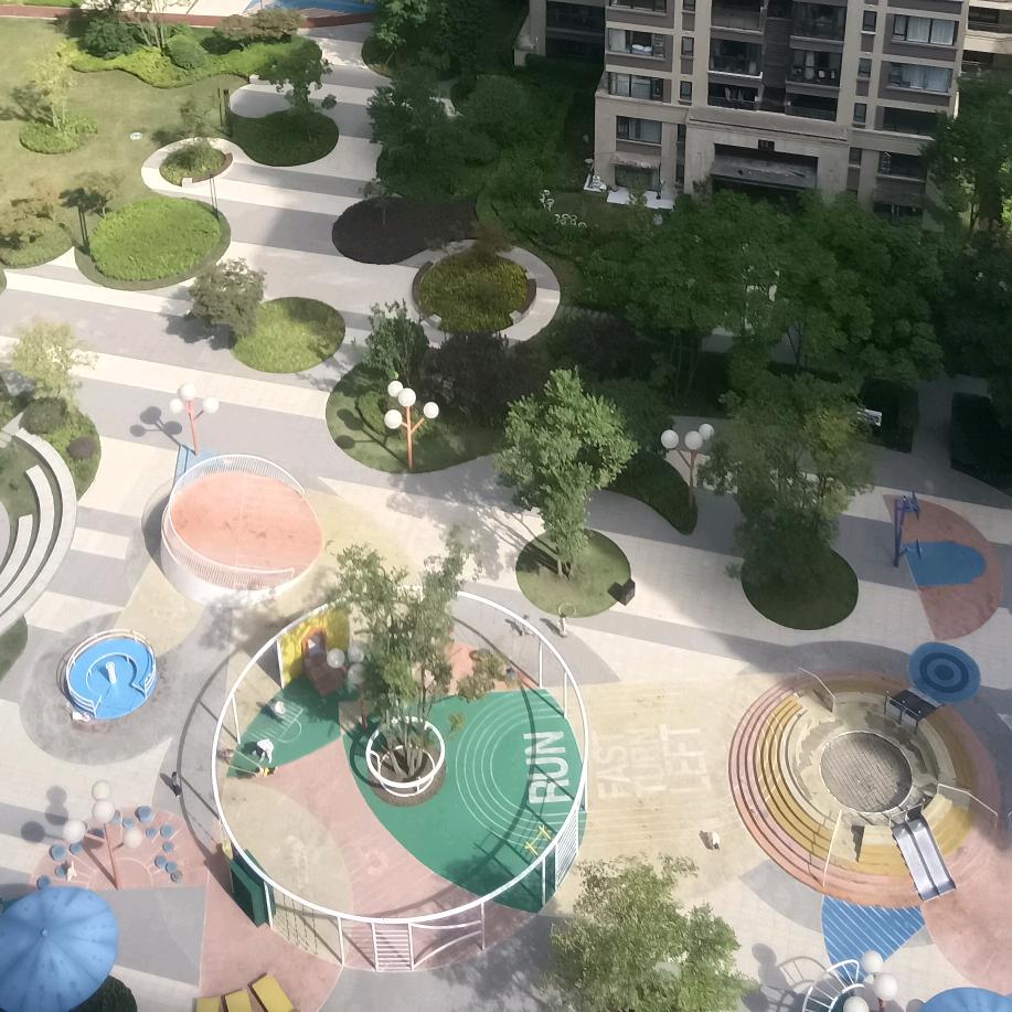 你的小可爱突然发现👑🥀