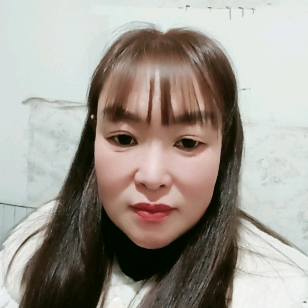 泥泞绽方华