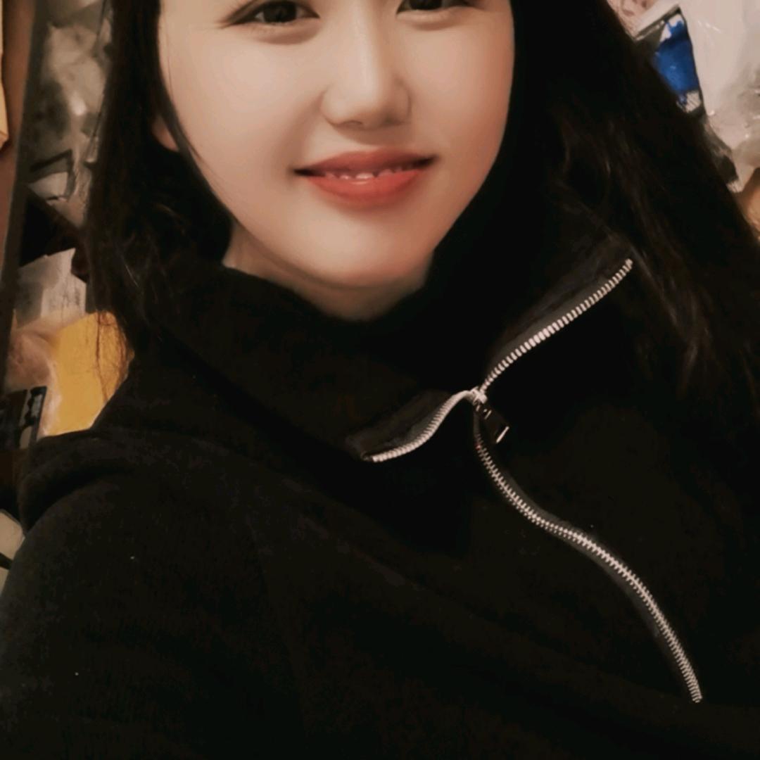 卓玛为你读诗