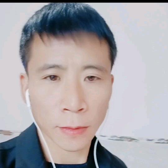 卢林華，特色餐饮贵州辣子鸡