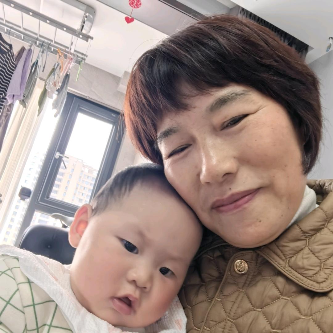 开心😁快乐😊