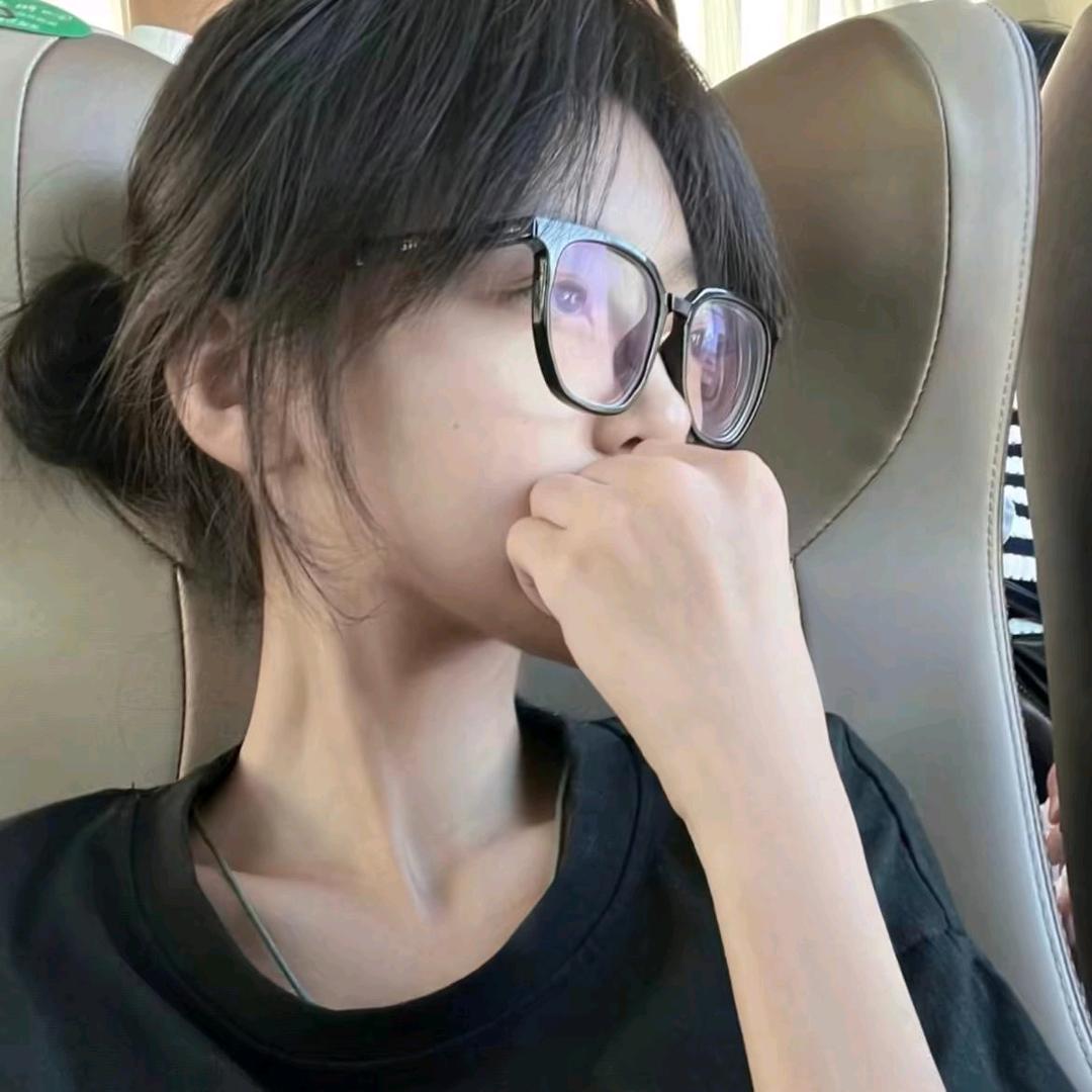 今天不戴黑粗框