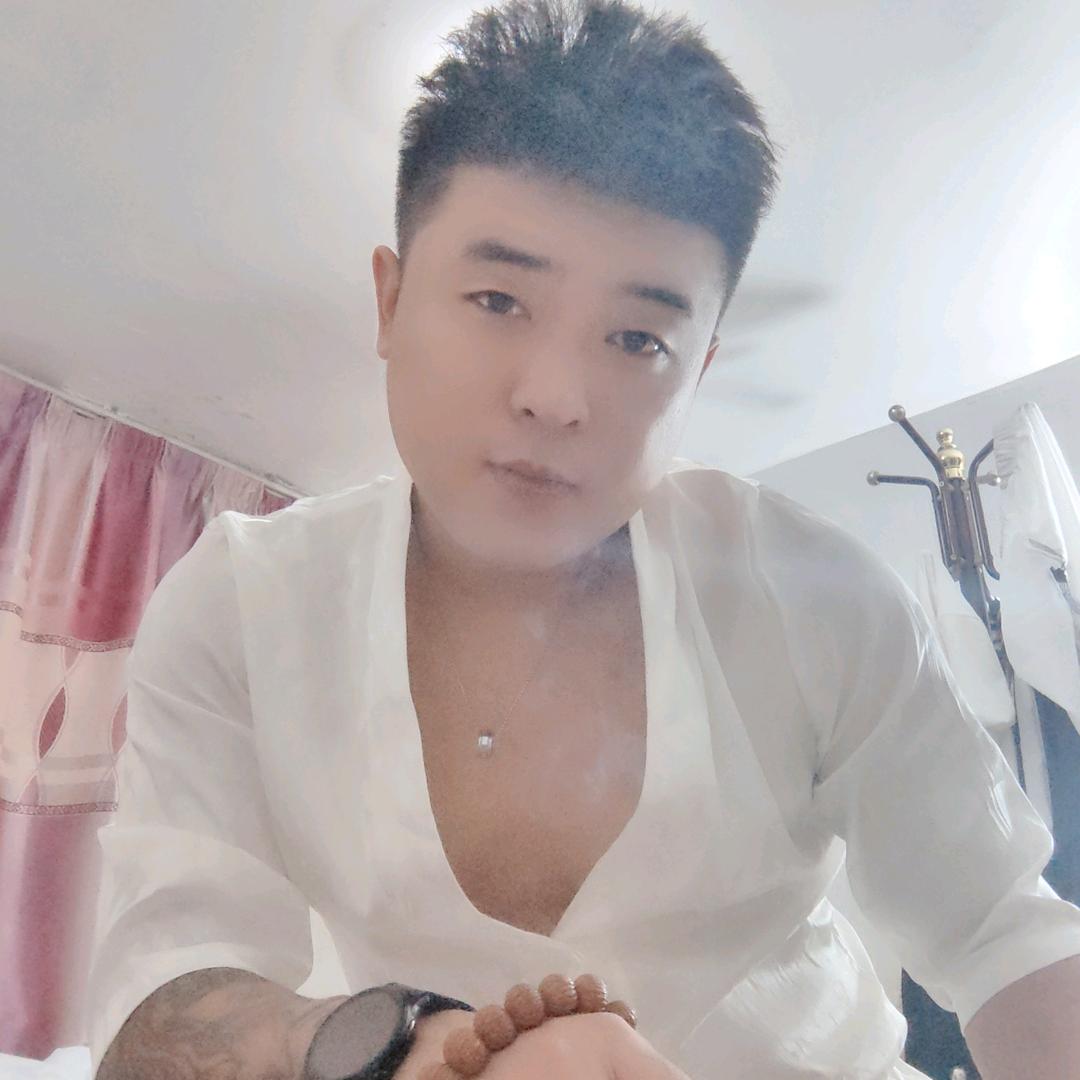 酒吧主持人萧枫