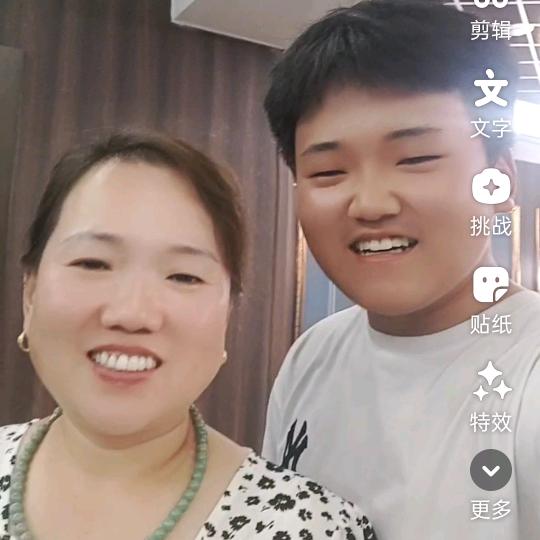 雪儿沁县广场西鞋护士