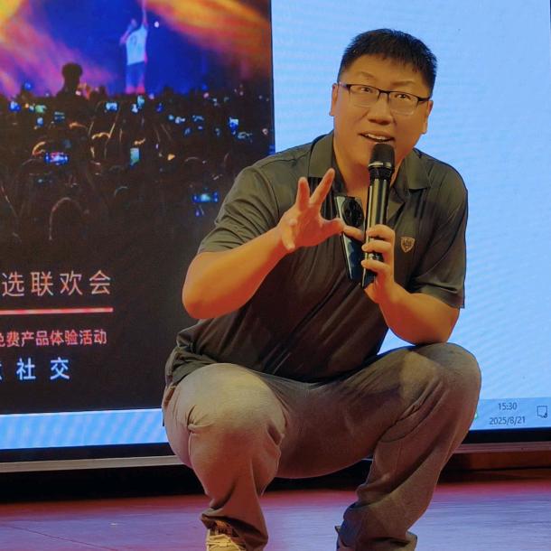 于哥不摸鱼