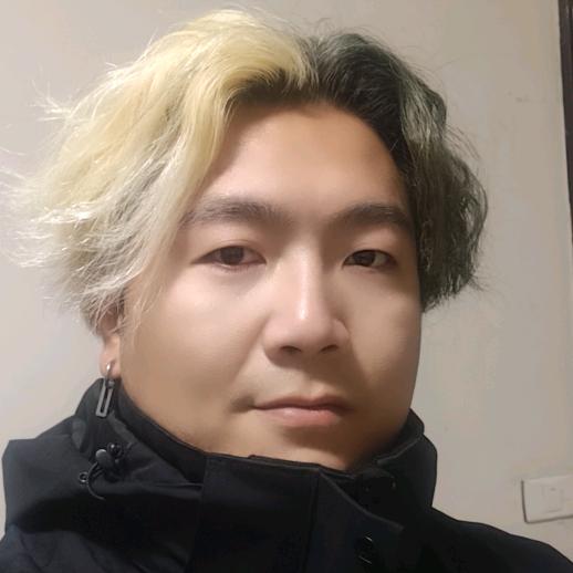 繁滑体育•七教练