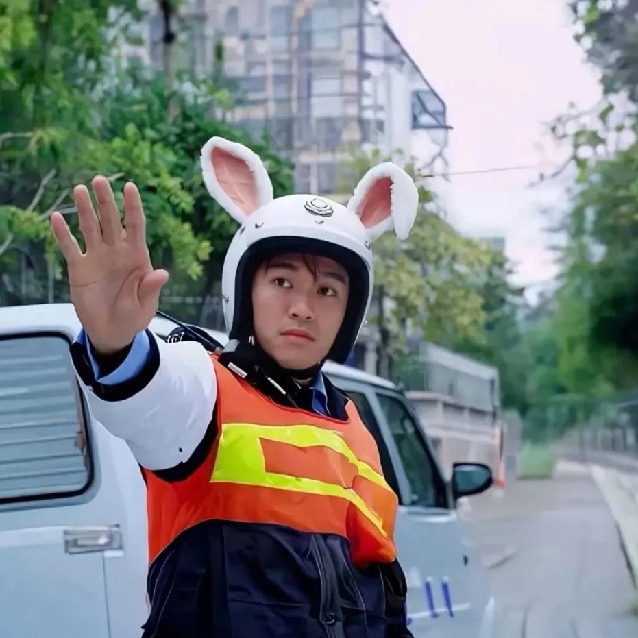 名盛房产杨杨看房