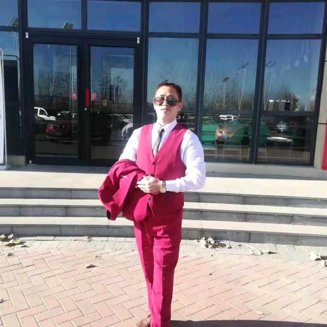 毕大河爱钓鱼