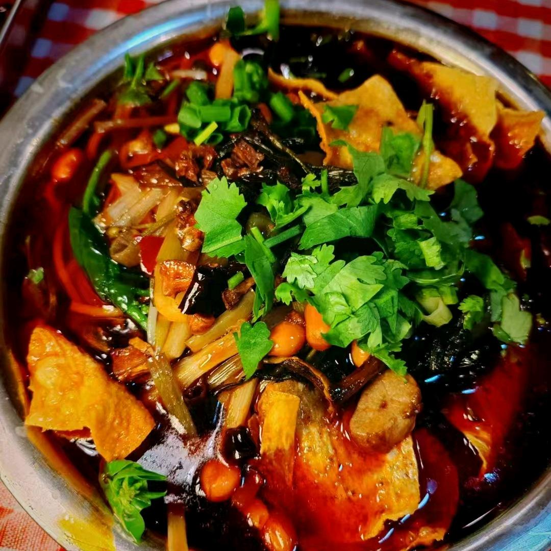 柳州螺蛳粉代跑静静