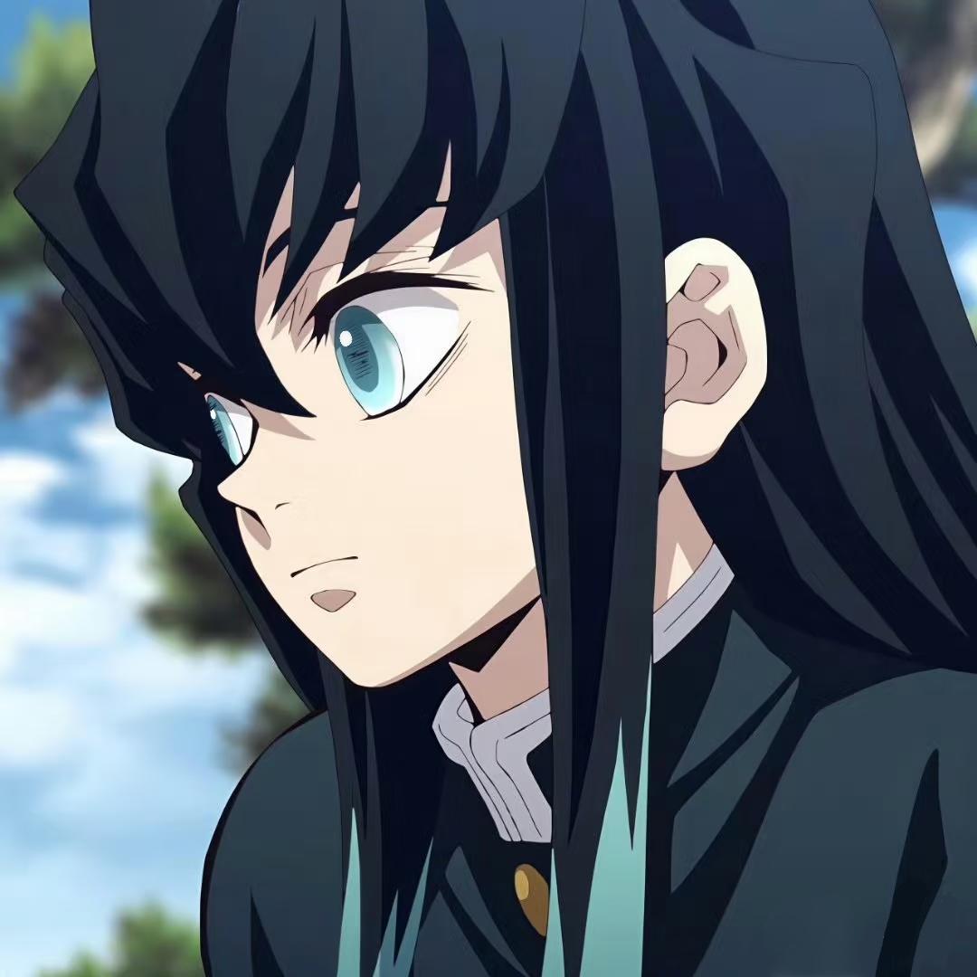 凌钰（跟推荐的人亲了）