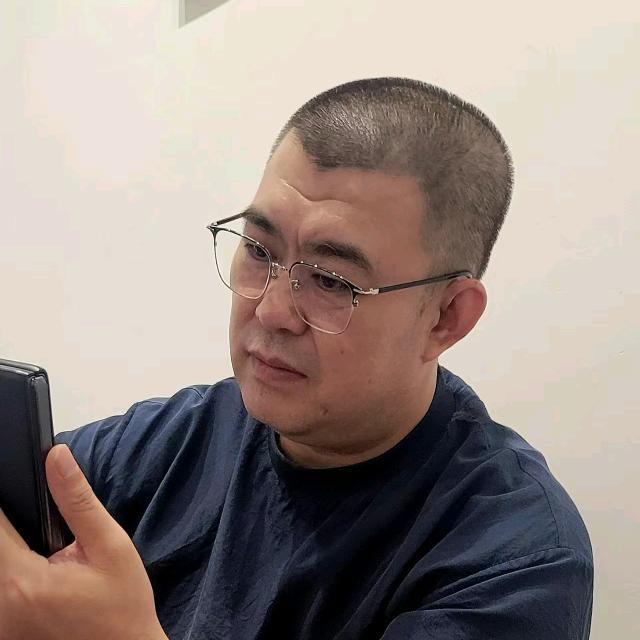 刘洋（靓号军团长）卢工邮币卡市场