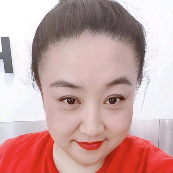 娜  姐