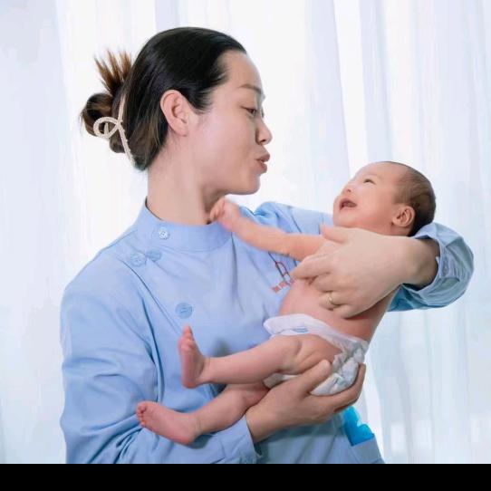 母婴护理师郑姐