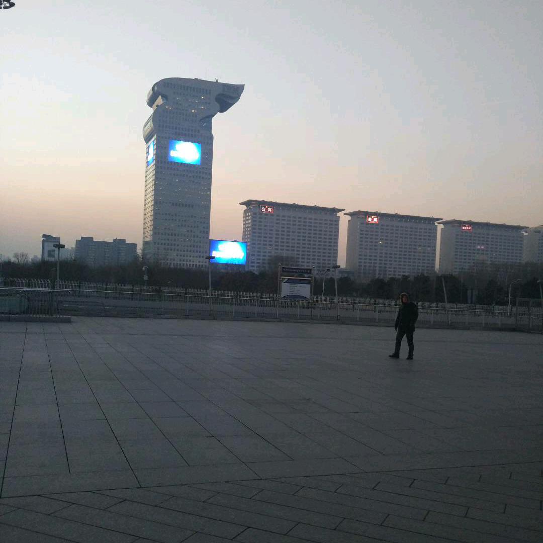（丁哥)