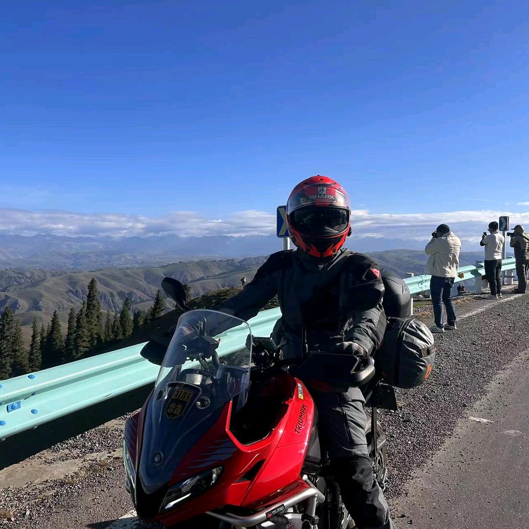 李根根根根根根