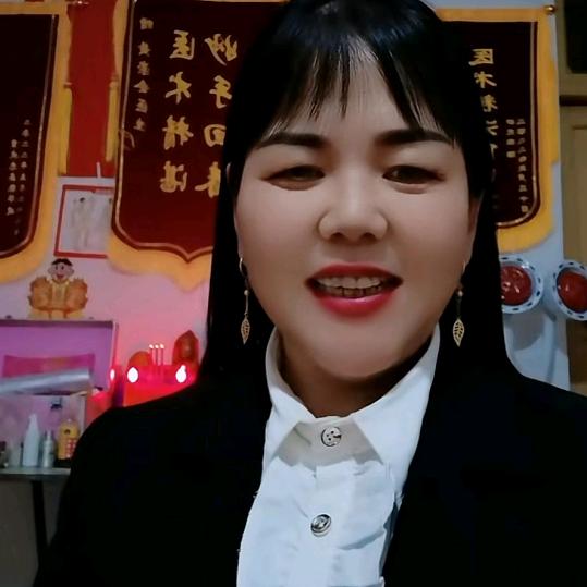 黄祟会，白手起家