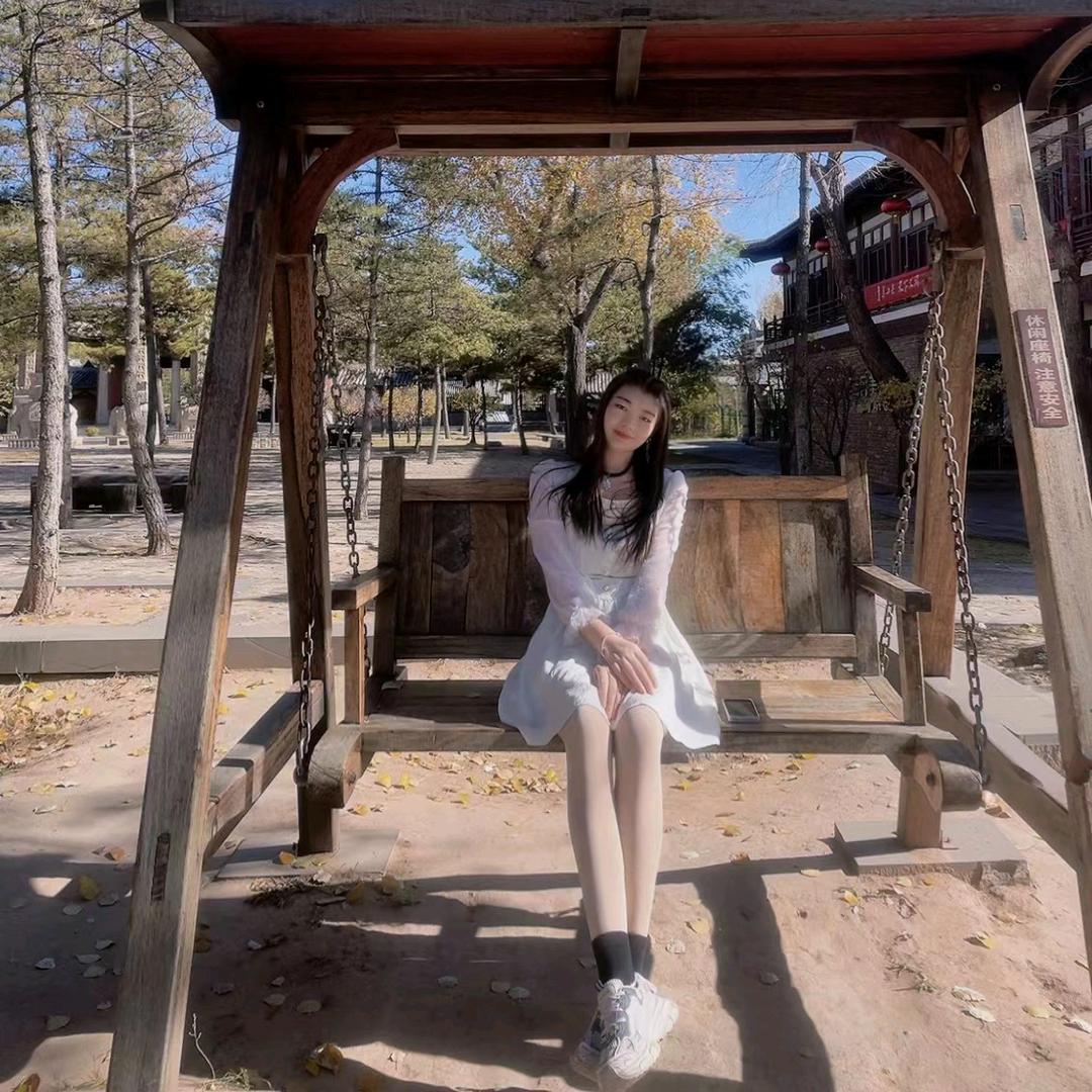 蓝色（婷婷）