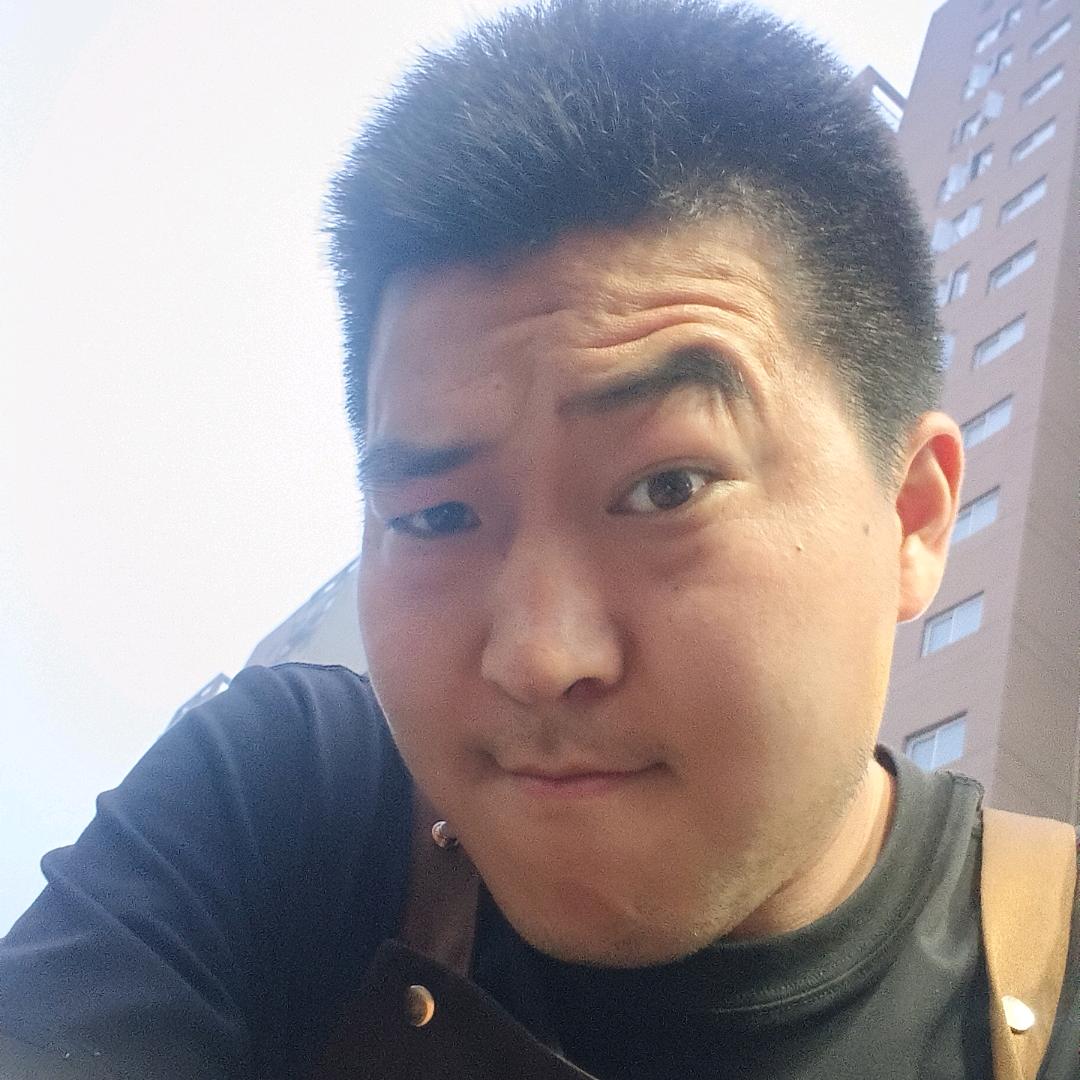 小雨不爱玩（于陪光）