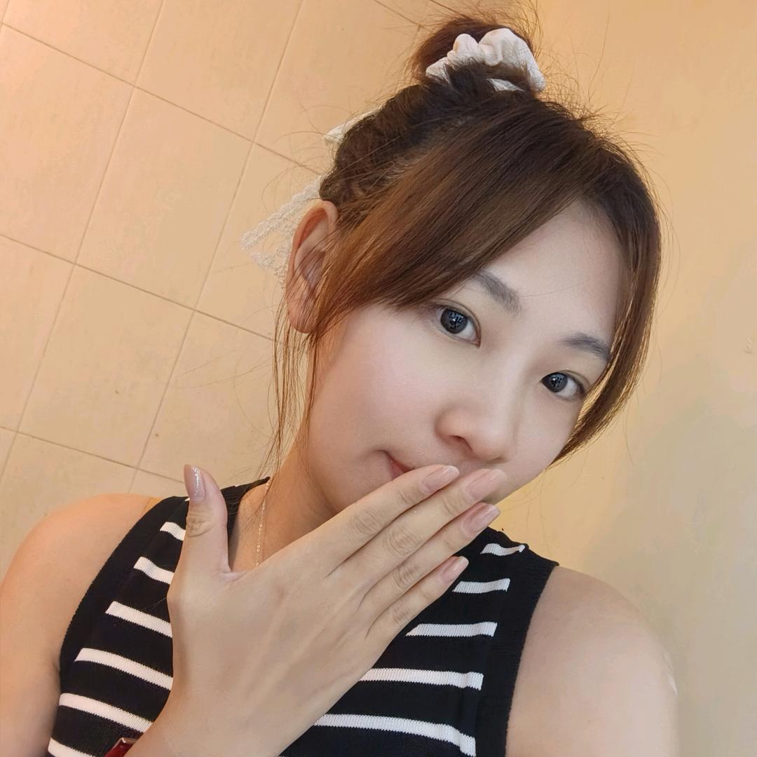 童童🥰
