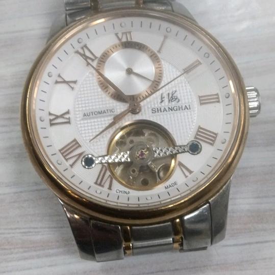 哥是收长头发的