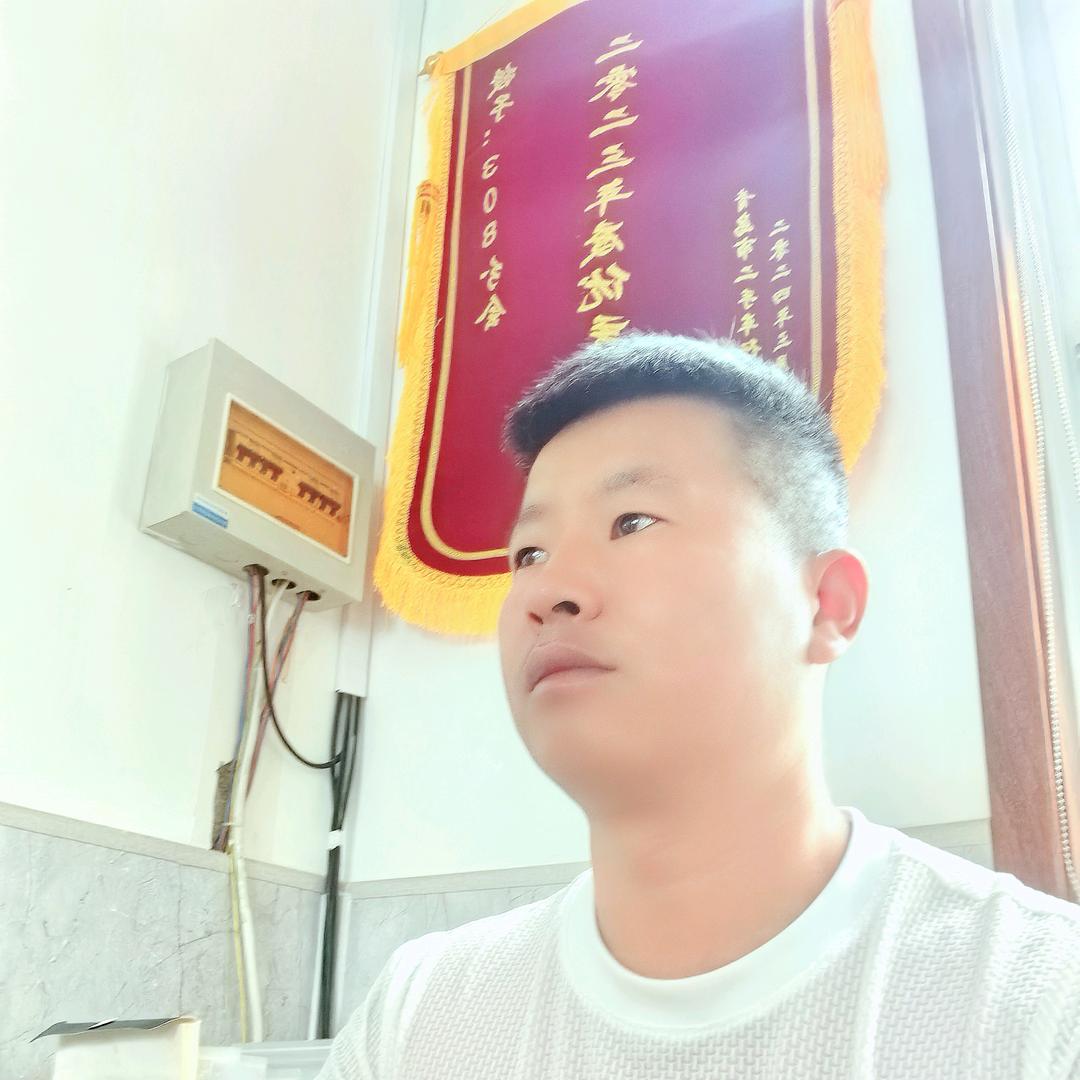 汽车搬运工  小刘