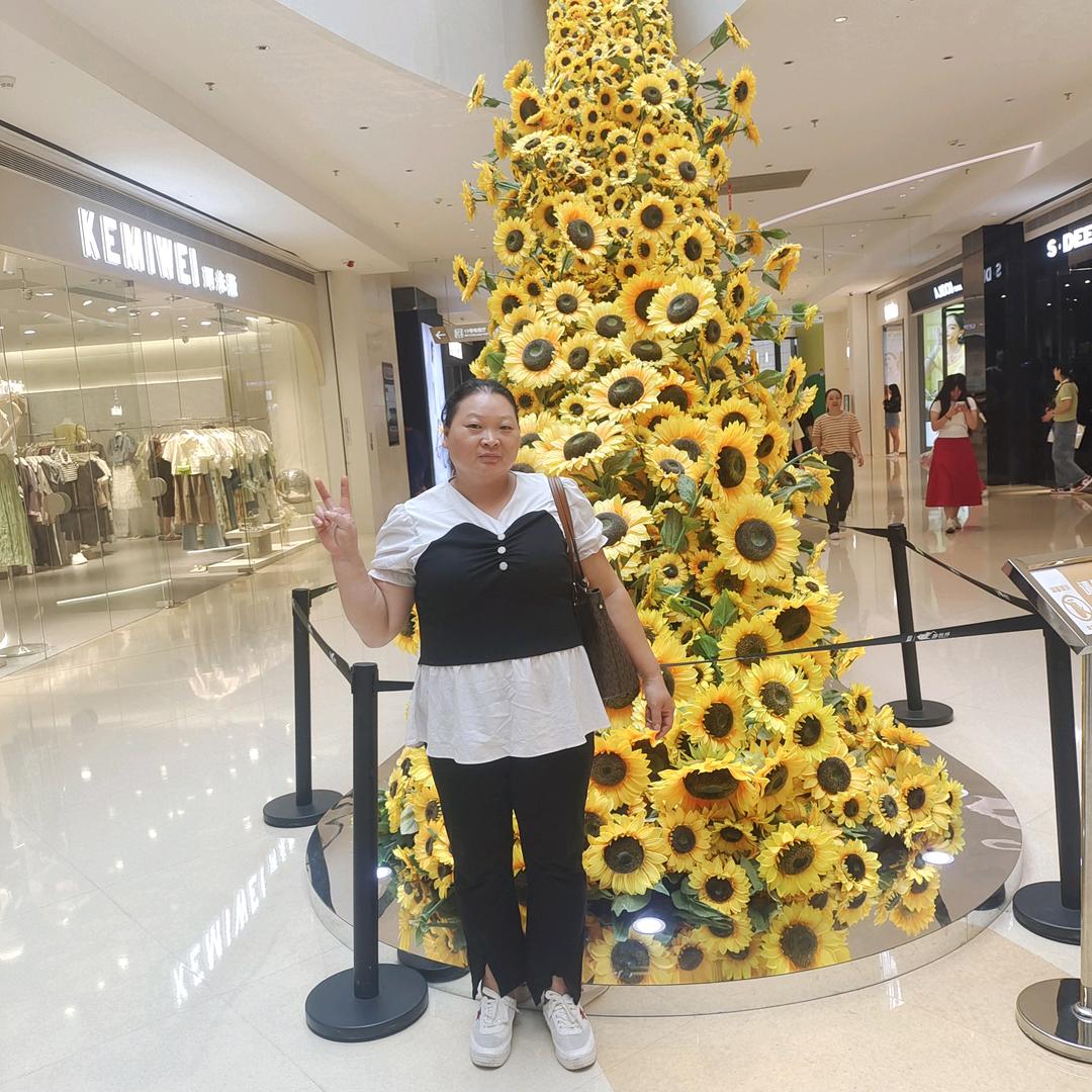 小琴，外架钢管架，我是一个单亲妈妈