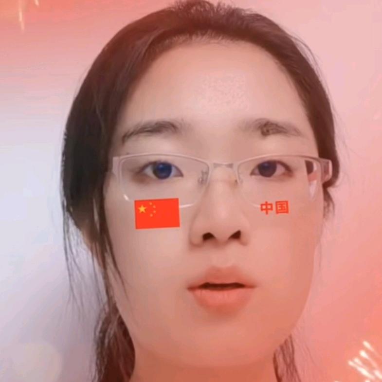 琼@