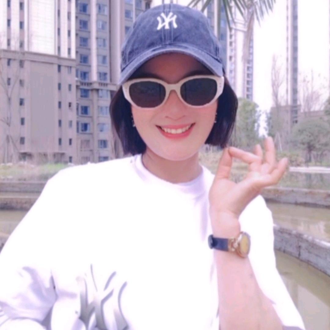 雪：橱窗好物分享《四川自贡荣县70后》