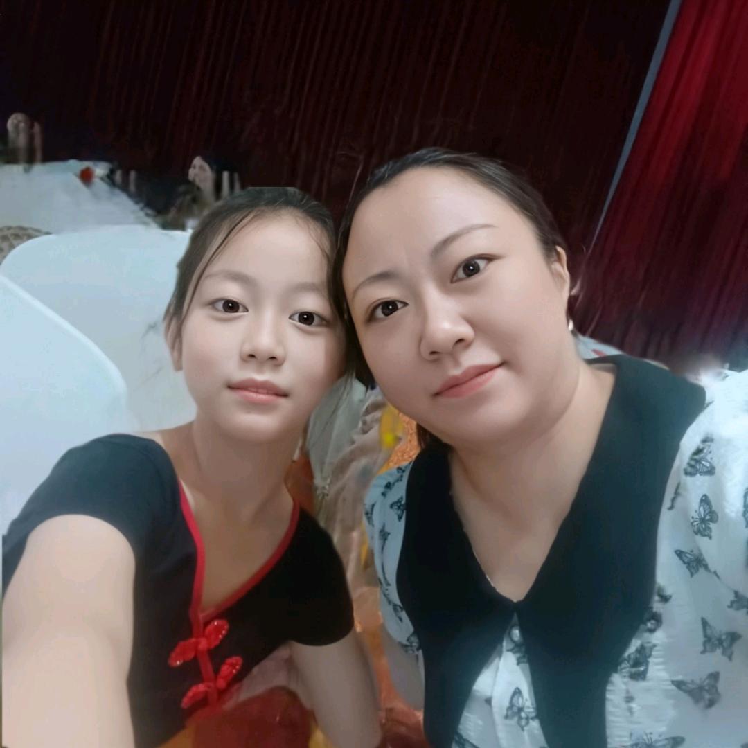 花🌺开富贵h   yan  qiong