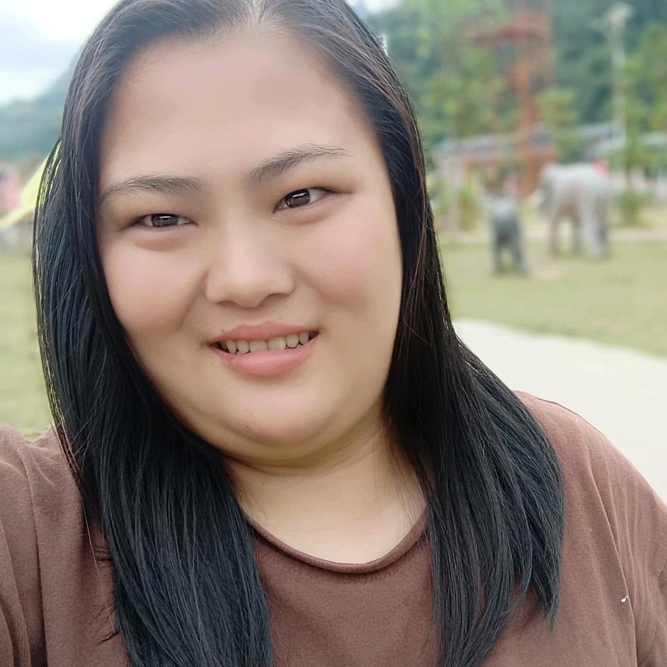 并不完美的她
