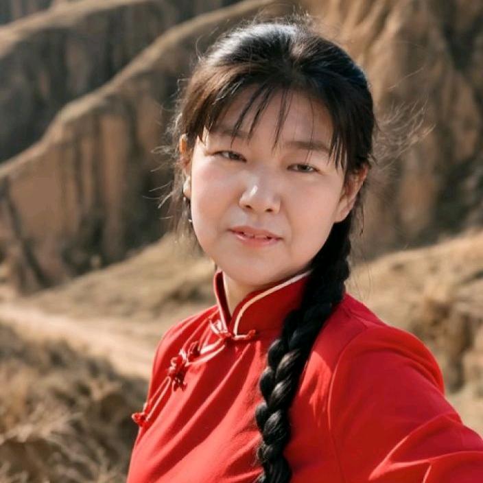 女王早上7点半开播