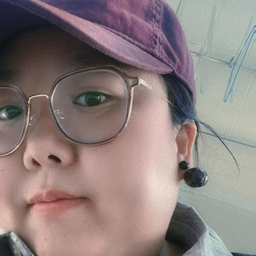 小何与小彭的日常