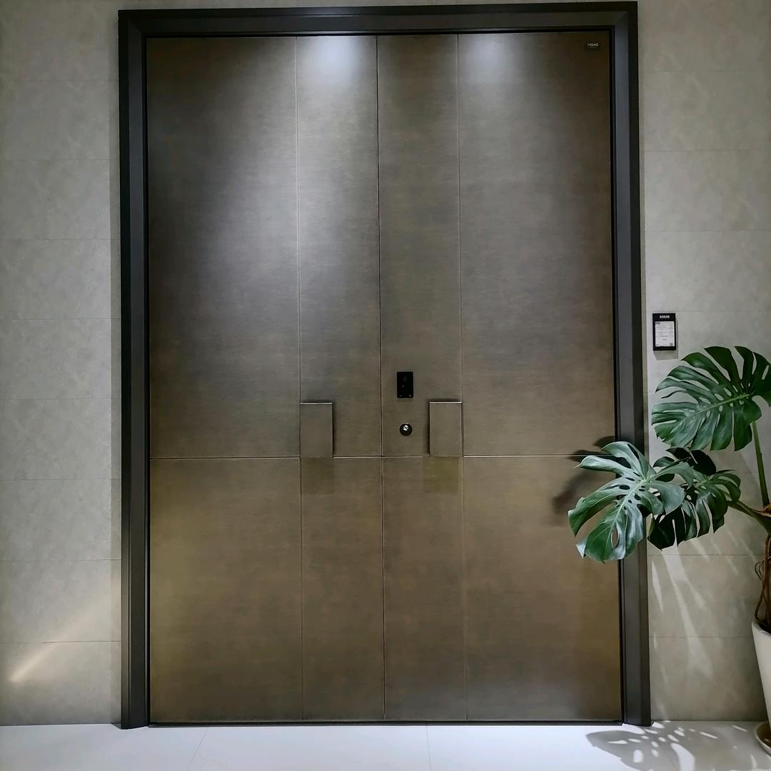 发疯卖门的倩倩