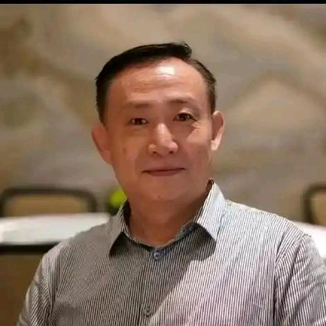 温卢一家人