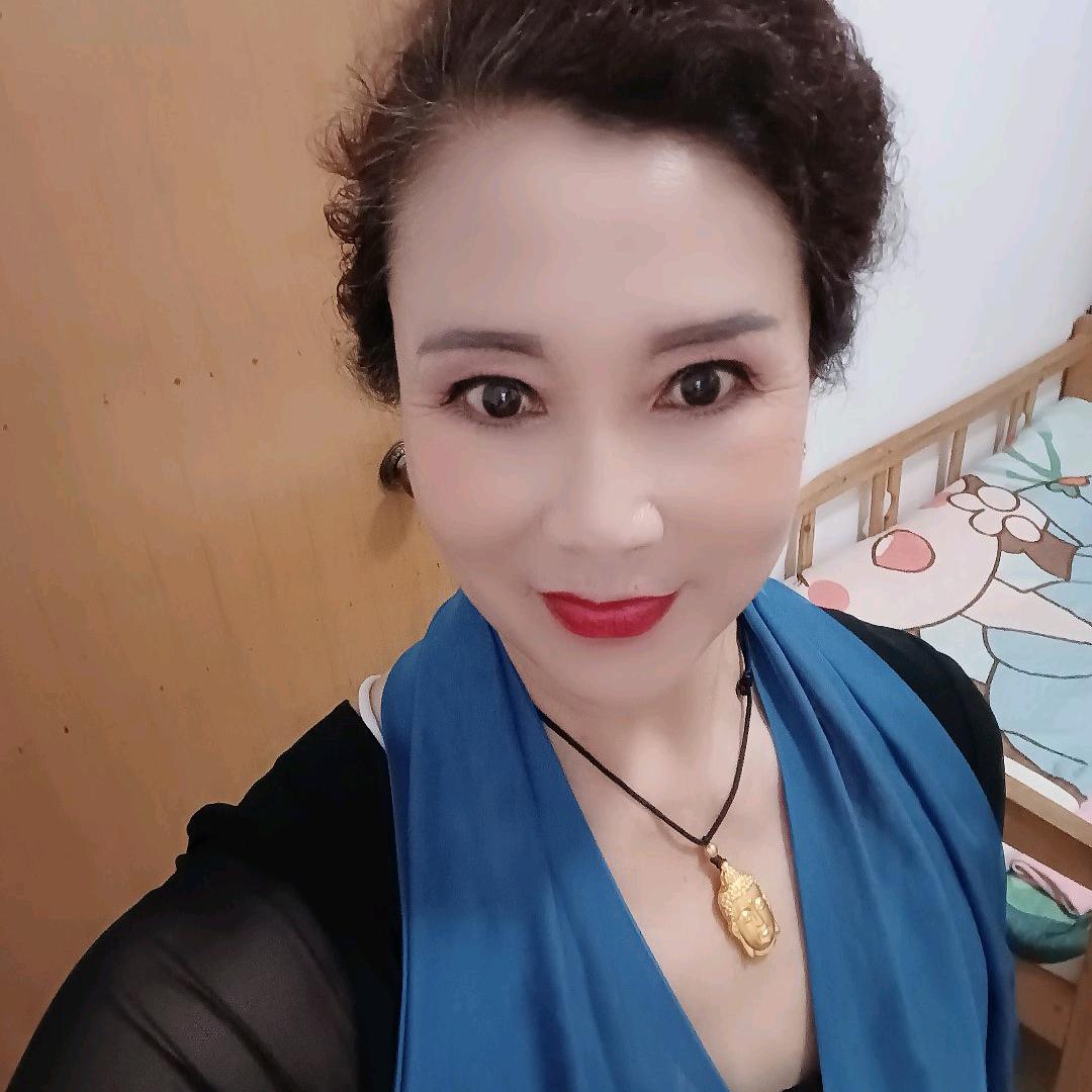戏曲艳芳