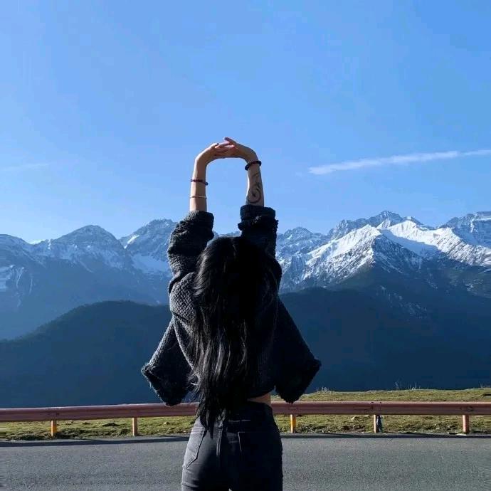 ༊🌺ꦿ꯭诗情画意 往事如烟꧔ꦿ