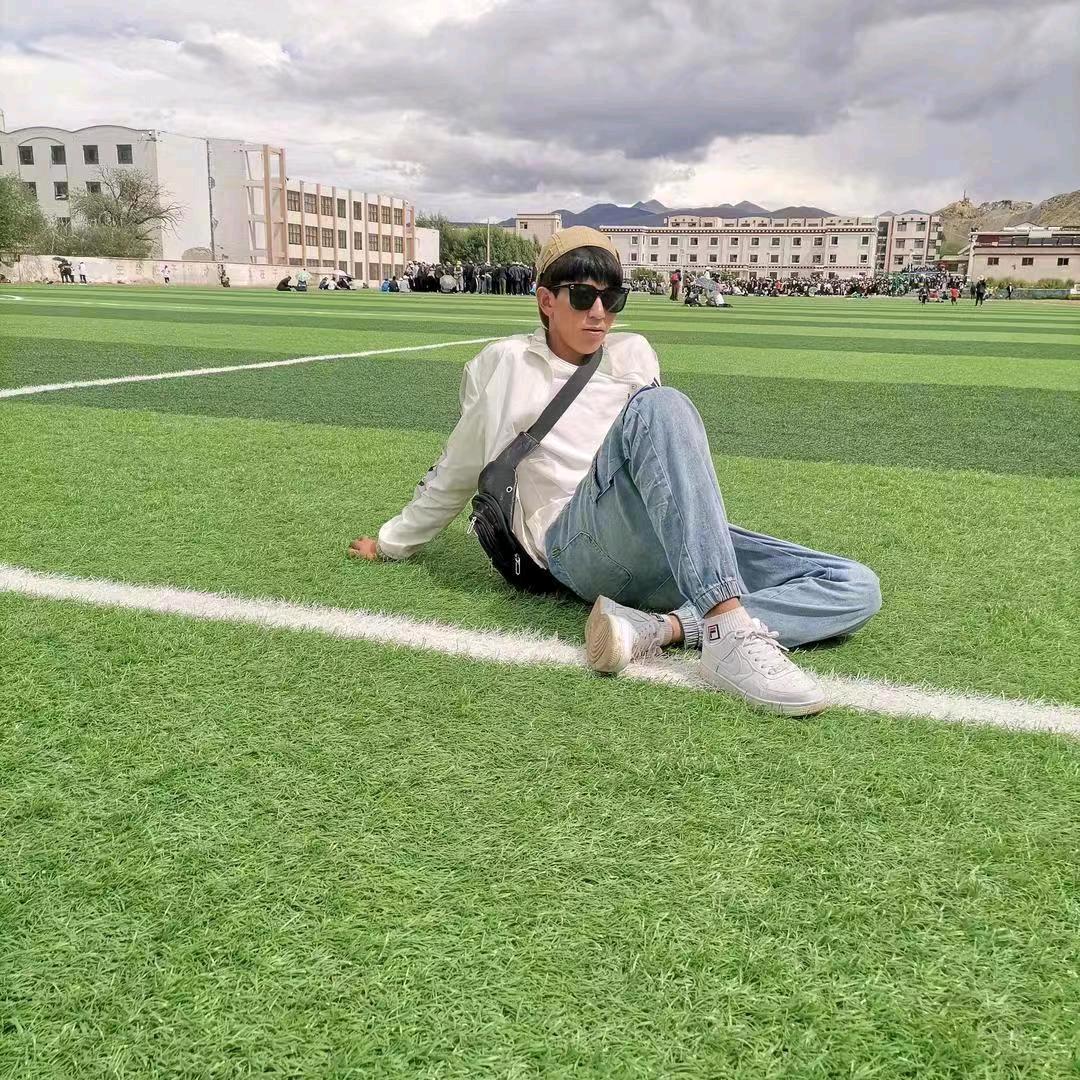 @小次🤟
