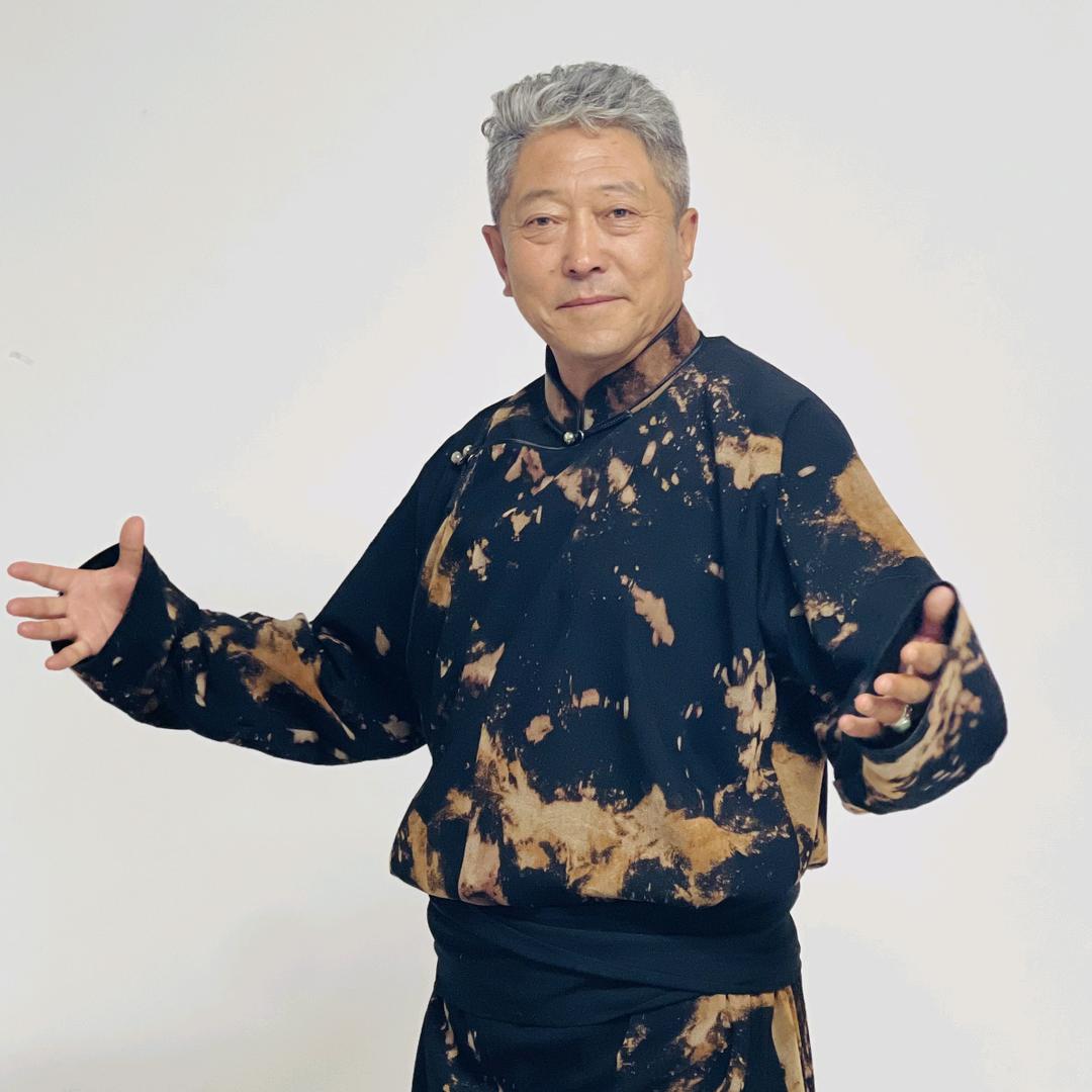 巴照